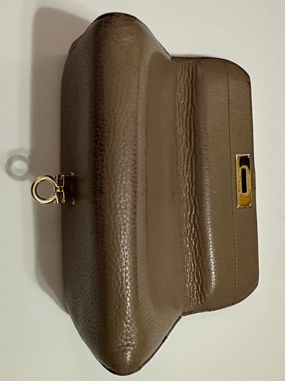 SALVATORE FERRAGAMO TAN LEATHER GANCINI CONTINENTAL WALLET MADE IN ITALY - Picture 12 of 15